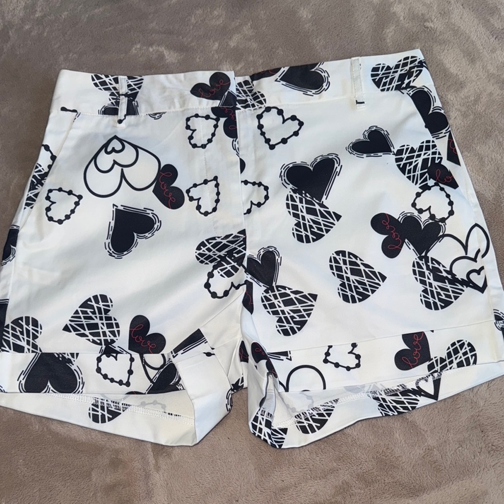 Heart Patterned White and Black Shorts